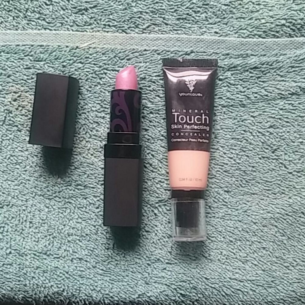 Younique lot